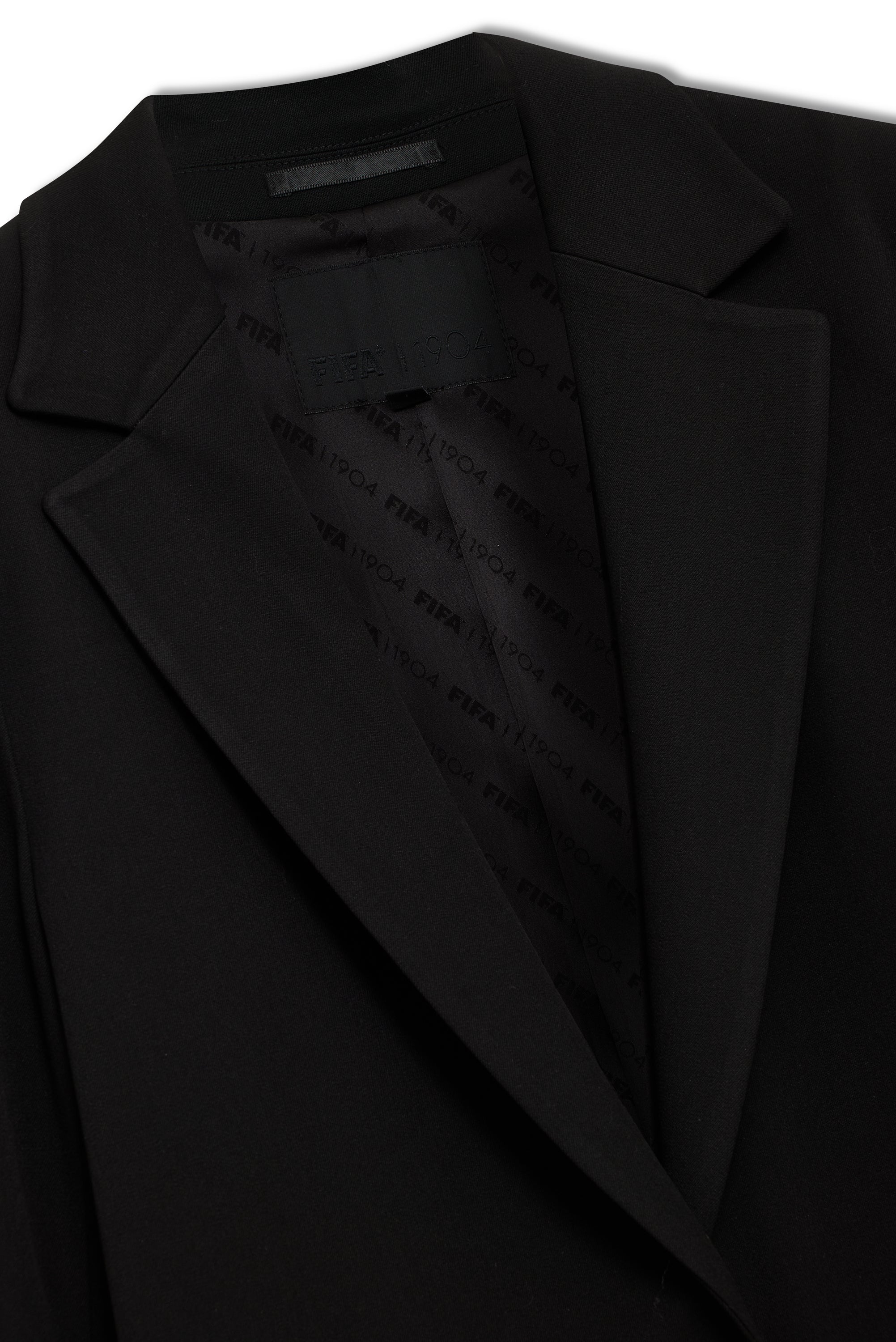 THE EXECUTIVE BLAZER
